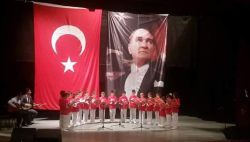 bitlis_ahlat_abdurrahman_gazi_ilkokulu_12_mart_istiklal_marsinin_kabulu_tisortleri